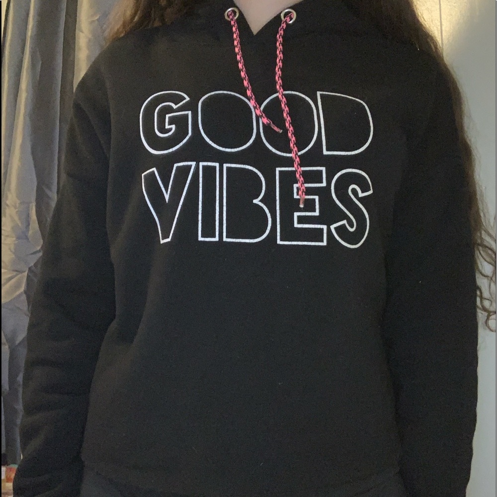 Good Vibes Cropped Hoodie